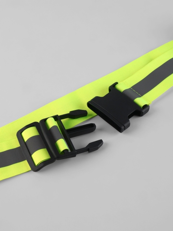 Светоотражающий пояс эластичный 1 полоса 2см 50-100см*4,5см на фастексе салатов/чёрн АУ