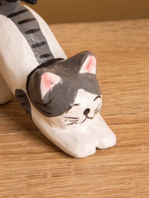Сувенир &laquo;Потягивающийся Кот&raquo;, 2.5&times;5&times;6 см, дерево, чёрно-белый