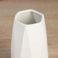 Керамическая ваза декоративная настольная &laquo;Герберт&raquo;, для цветов, сухоцветов, d-6 см, 18.5&times;9 см, белый