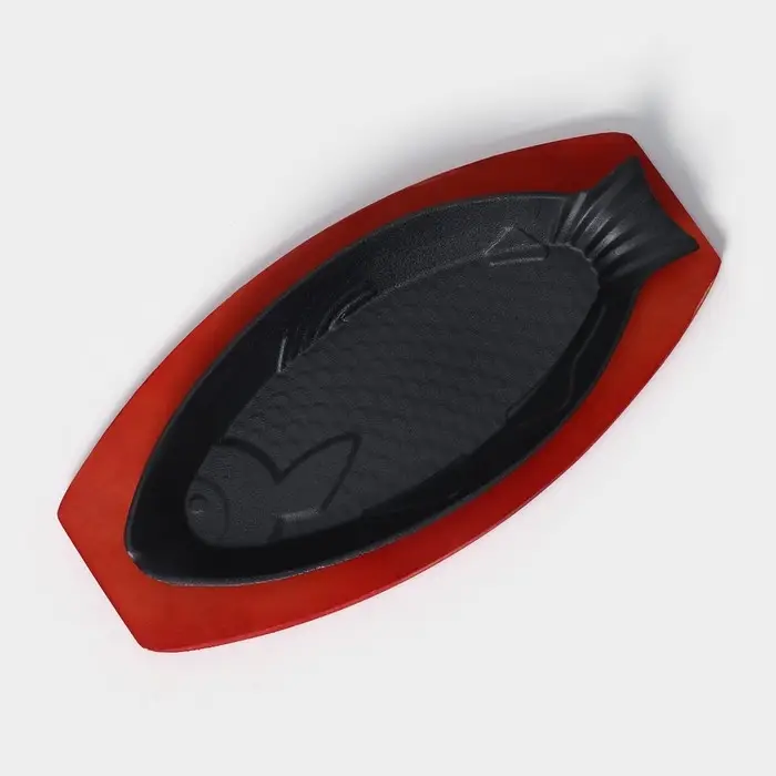 Сковорода чугунная на деревянной подставке &laquo;Рыбка&raquo;, 30&times;13&times;3 см, цвет чёрный