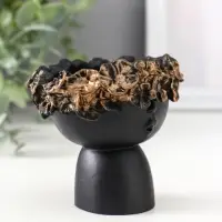 Подсвечник для тонкой свечи &laquo;Девочка в венке малая&raquo;, 7.5&times;9&times;8 см, чёрный