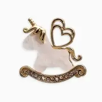 Брошь "Лошадка-Качалка, единорог, цвет белый в золоте