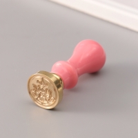 Сургучный набор "Лотос" печать, ручка, сургуч 12,5х10х3,6 см Сургучный набор "Лотос" печать, ручка, сургуч 12,5х10х3,6 см