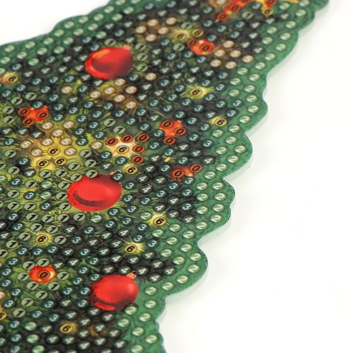 Алмазная мозаика на новый год с полным заполнением на фигурке &laquo;Ёлка&raquo;, новогодний набор для творчества