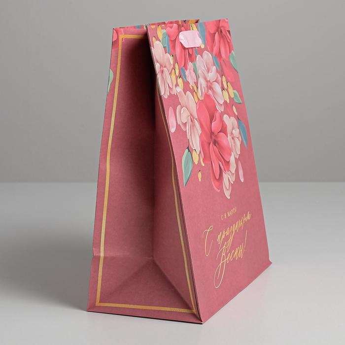 Пакет подарочный крафтовый вертикальный, упаковка, &laquo;С Праздником Весны!&raquo;, ML 23 х 27 х 11,5 см