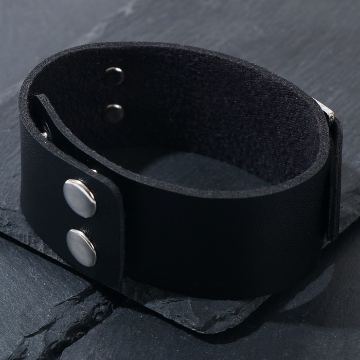 Браслет-оберег &laquo;Коловрат&raquo; солнце, цвет чёрный с чернёным серебром, 23 см