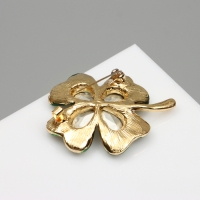 Брошь &laquo;Клевер&raquo; на удачу, цвет изумрудный в золоте