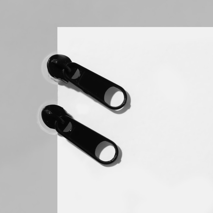 Серьги эмаль &laquo;Замочек&raquo; собачка, цвет матовый чёрный