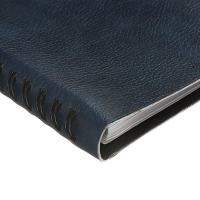 Планинг датир 2025г 310х115мм 76л на гребне инт обл ESCALADA иск кожа,тис ф, бл 70, синий Планинг датир 2025г 310х115мм 76л на гребне инт обл ESCALADA иск кожа,тис ф, бл 70, синий