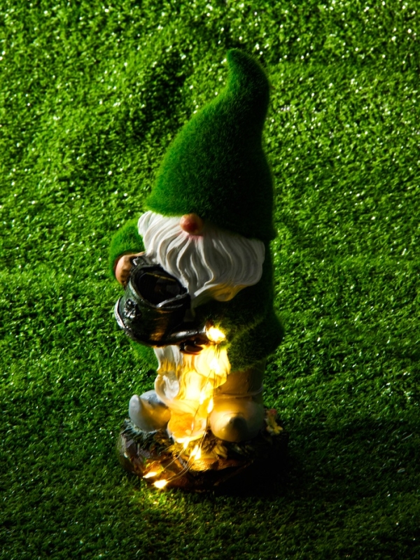 Садовая фигура "Гном с лейкой", 11,5х11,5х26,8 см, с подсветкой