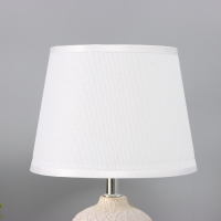 Лампа настольная "Узор" 1х40Вт Е14 белый 20х20х34см Лампа настольная "Узор" 1х40Вт Е14 белый 20х20х34см