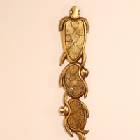 Панно дерево "Золотые черепашки" 96х16х1,5 см