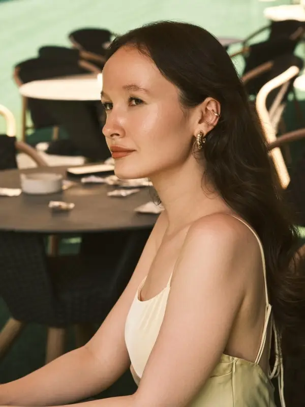 Серьга "Кафф" мятый металл, цвет золото