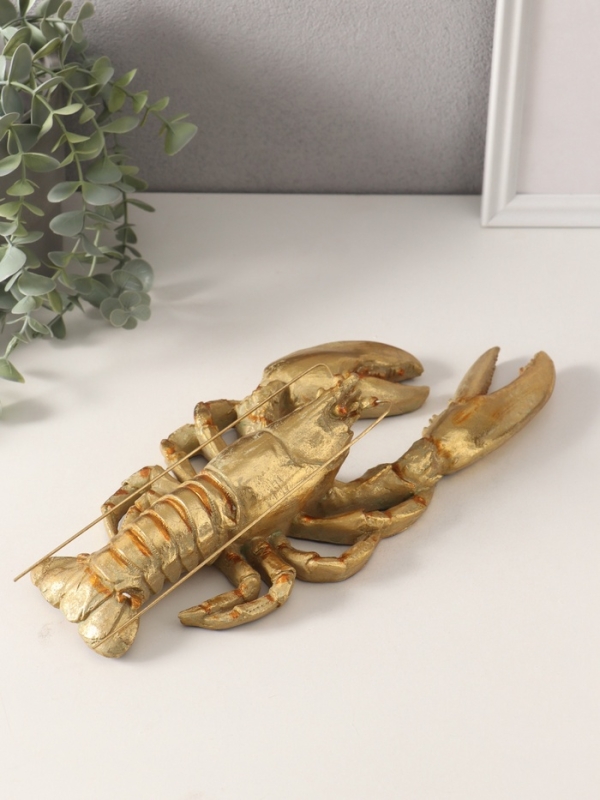 Сувенир полистоун "Золотой лобстер" 32х14х6,7 см