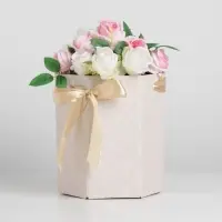 Коробка подарочная складная шестигранник &laquo;Классический узор&raquo;, 17 х 14,8 х 19,5 см