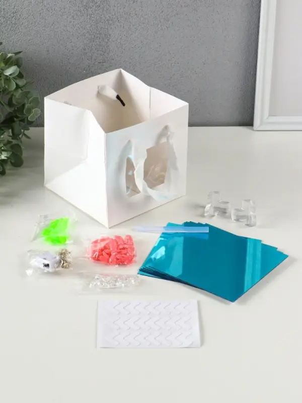 Ночник-зеркало 3D акрил "Бесконечные тюльпаны" 20 цветков в подарочном пакете 12х12х12 см