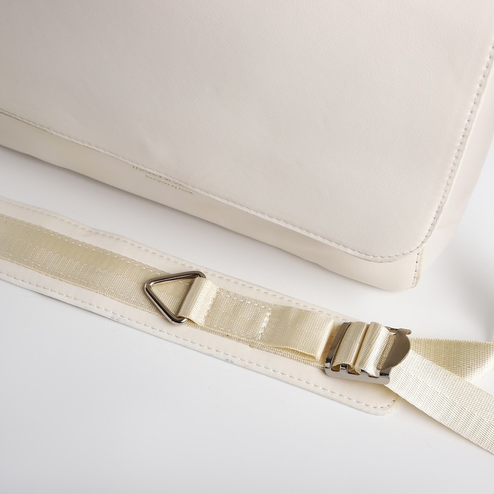 Сумка-мессенджер на магните, цвет белый Сумка-мессенджер на магните, цвет белый