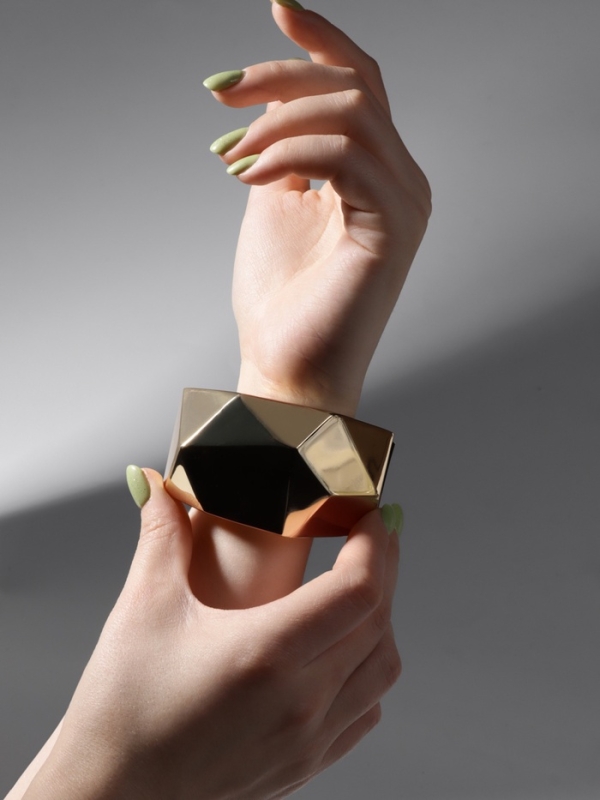 Браслет металл &laquo;Манжета&raquo; углы, цвет золото