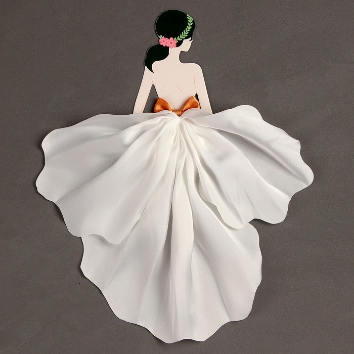 Топпер &laquo;Красотка в белом&raquo;