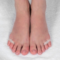 Корректоры - разделители для пальцев ног, на 2 пальца, силиконовые, 3,5 &times; 1,5 см, пара, цвет белый