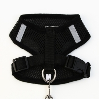 Шлейка дышащая с поводком и светоотражающей нашивкой, S, ОШ 27, ОГ 30-38, черная