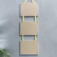 Фоторамка тройная на тесьме L-2 15х21 см белый (пластиковый экран) Фоторамка тройная на тесьме L-2 15х21 см белый (пластиковый экран)