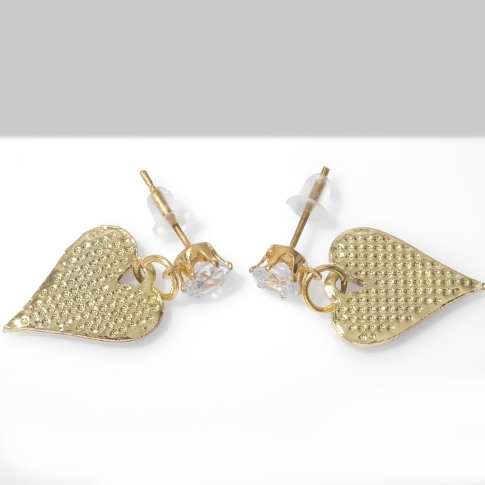 Серьги со стразами &laquo;Сердце&raquo; изящное, цвет белый в золоте