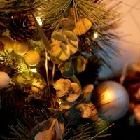 Декор настенный &laquo;Снежноягодник&raquo;, 72&times;20 см, 18 LED, от батареек CR2032&times;2, свечение тёплое белое