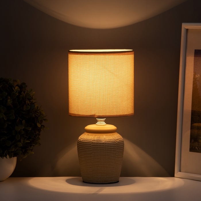 Настольная лампа Настольная лампа "Катрина" Е14 40вт бежевый 13х13х27 см