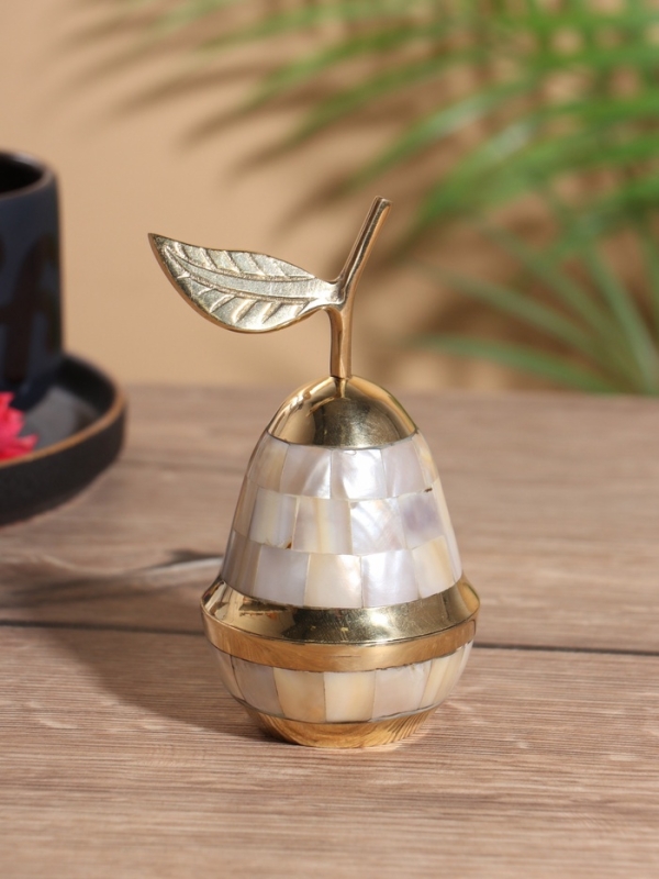 Шкатулка &laquo;Груша&raquo;, латунь с перламутром, 6&times;6&times;12 см, белая