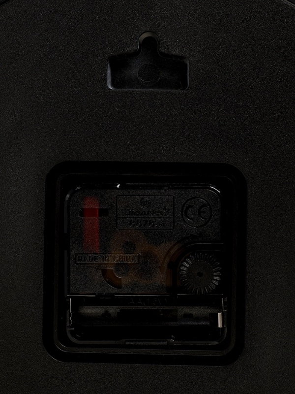 Часы настенные интерьерные &laquo;Классика&raquo;, плавный ход, светящиеся, d-25 см