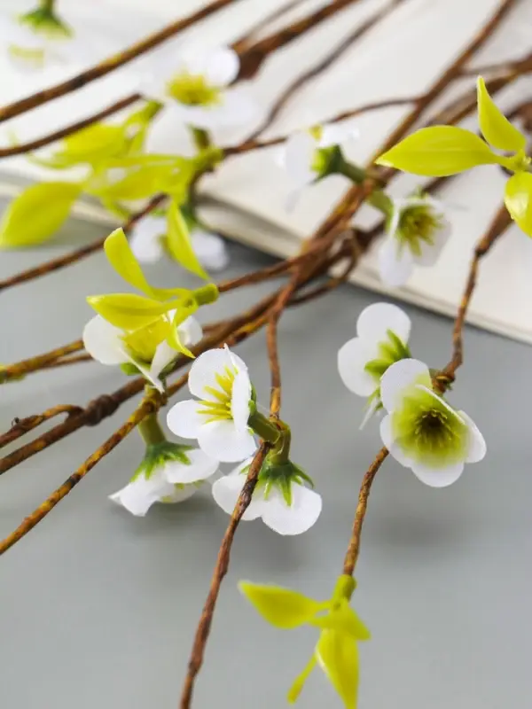 Цветы искусственные &laquo;Раняя вишня&raquo;, h=65 см, белые