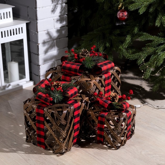 Светодиодная фигура «Коричневые плетёные подарки» 15, 20, 25 см, текстиль, металл, 220 В, свечение тёплое белое Светодиодная фигура «Коричневые плетёные подарки» 15, 20, 25 см, текстиль, металл, 220 В, свечение тёплое белое