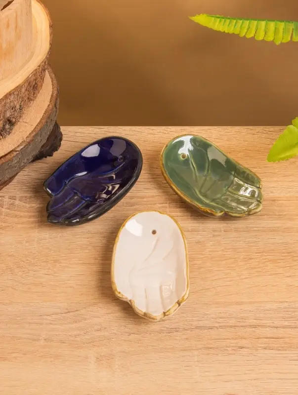 Подставка под благовония "Ладонь Будды" керамика, цв. МИКС, 10х6х2 см