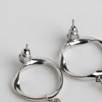 Серьги со стразами &laquo;Сиа&raquo; капли, цвет белый в серебре