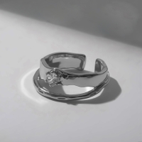 Кольцо «Таяние» двойное, цвет белый в серебре, безразмерное Кольцо «Таяние» двойное, цвет белый в серебре, безразмерное