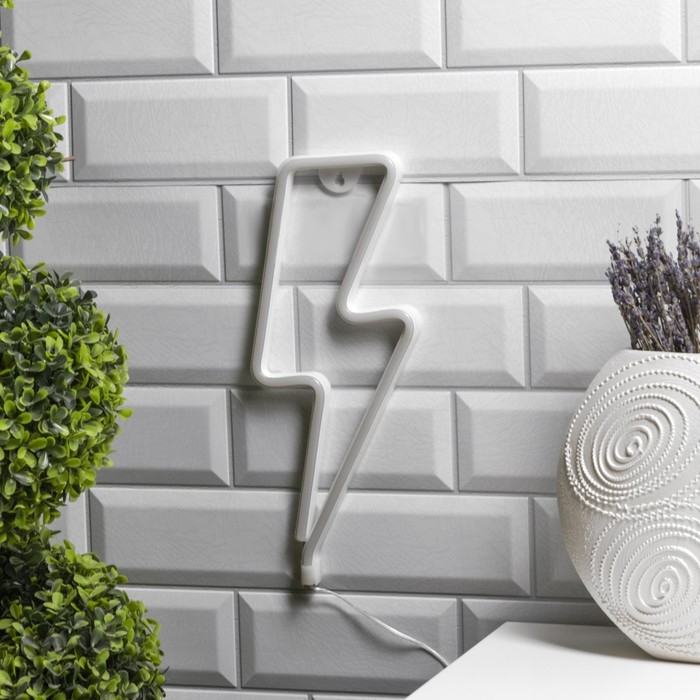 Неоновая вывеска &laquo;Молния&raquo; 13 &times; 33.5 см, батарейки ААх3 (не в комплекте), USB, свечение розовое