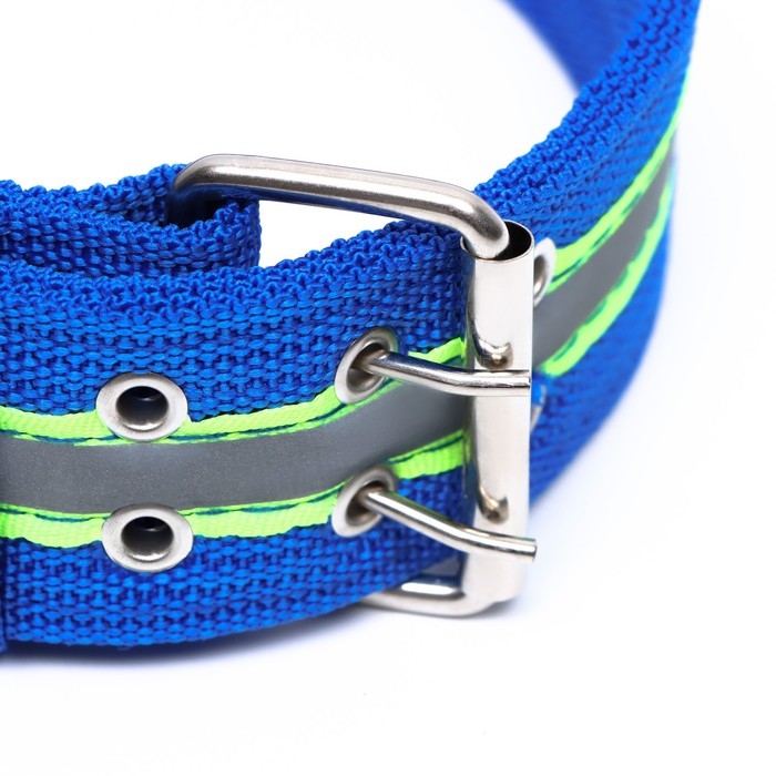 Ошейник четырехслойный светоотражающий с вертлюгом, 71 х 5 см, ОШ 55-65 см, синий