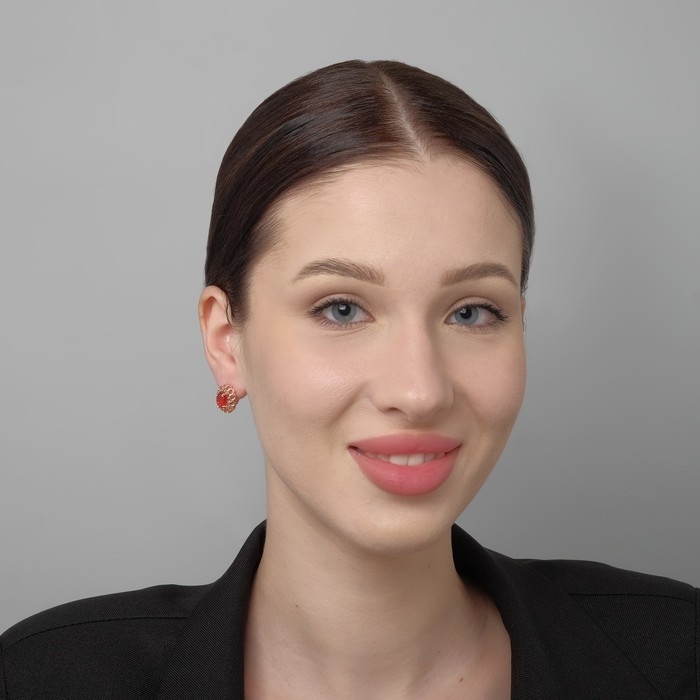 Серьги со стразами «Эдель» овал в ажуре, цвет красный в золоте Серьги со стразами «Эдель» овал в ажуре, цвет красный в золоте