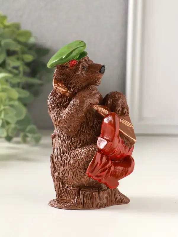 Фигурка гипс &laquo;Медведь с балалайкой&raquo;, 12&times;7 см, коричневый