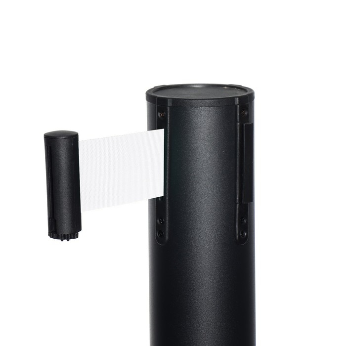 Стойка ограждения черная, с вытяжной лентой-280см белая, высота-90см, d- 6см, напольный d-32см Стойка ограждения черная, с вытяжной лентой-280см белая, высота-90см, d- 6см, напольный d-32см