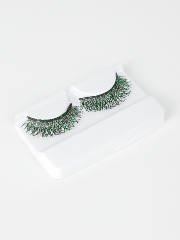 Ресницы накладные блестящие зеленые пластик к/короб QF