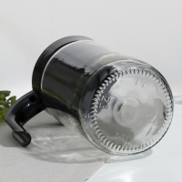 Кувшин &laquo;Амфора&raquo;, стеклянный, 1.5 л, с черной крышкой