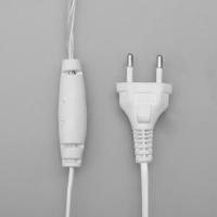 Гирлянда &laquo;Бахрома&raquo; 4 &times; 0.6 м, IP44, белая нить, 180 LED, свечение бело-синее, мигание, 220 В