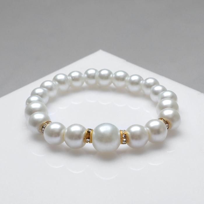 Браслет жемчуг &laquo;Подарок моря&raquo; с жемчугом, шар № 6,8,10, цвет белый в золоте, d=6,5 см