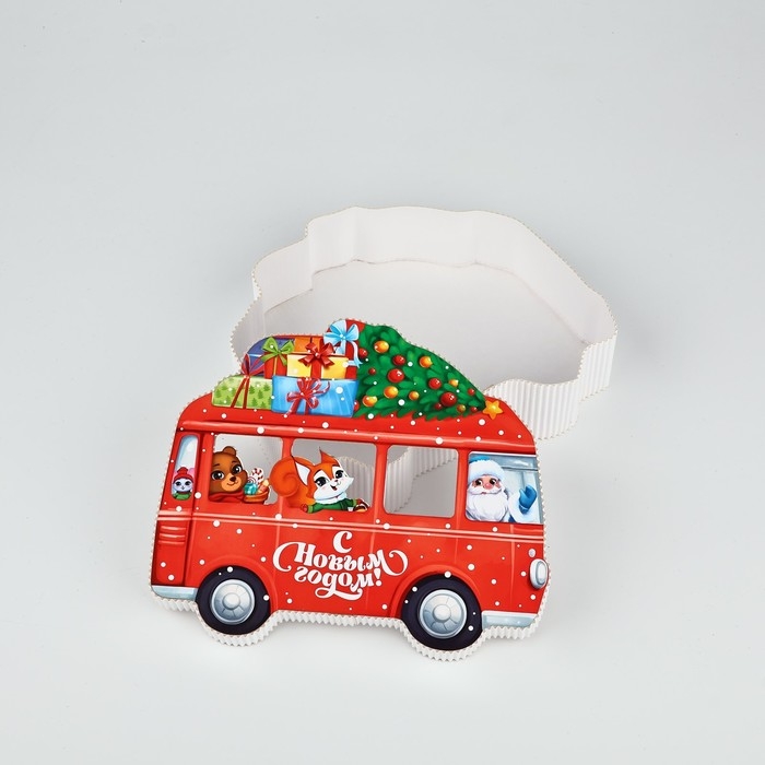 Коробка подарочная «Весёлая компания», 21 х 18 х 5 см, Новый год Коробка подарочная «Весёлая компания», 21 х 18 х 5 см, Новый год