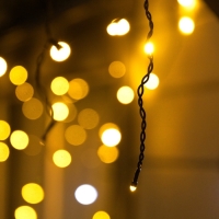 Гирлянда &laquo;Бахрома&raquo; 12 &times; 0.7 м, IP44, УМС, тёмная нить, 240 LED, свечение тёплое белое, мерцание, 220 В