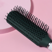 Расчёска массажная, прорезиненная ручка, 4 &times; 23 см, цвет зелёный/белый