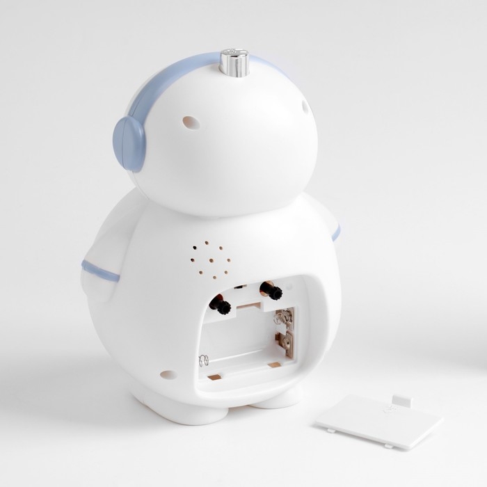 Часы - будильник настольные "Космонавт" детские, плавный ход, d-10 см, 15 х 18.5 см, 2АА