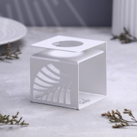 Подсвечник малый "Пальмовый лист" 7х7х7 см, белый